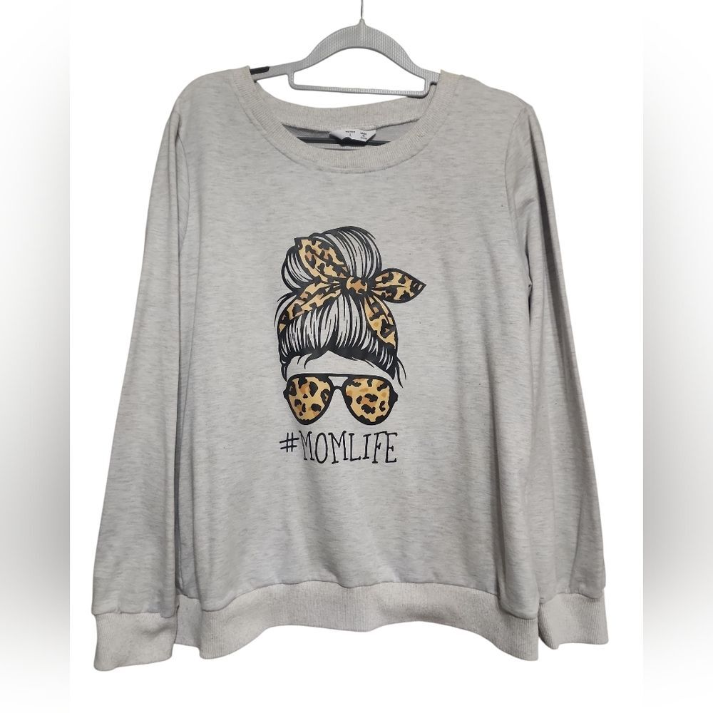 Mom Life Sweatshirt Women's Large Gray Leopard Print Messy Bun Sunglasses Crew